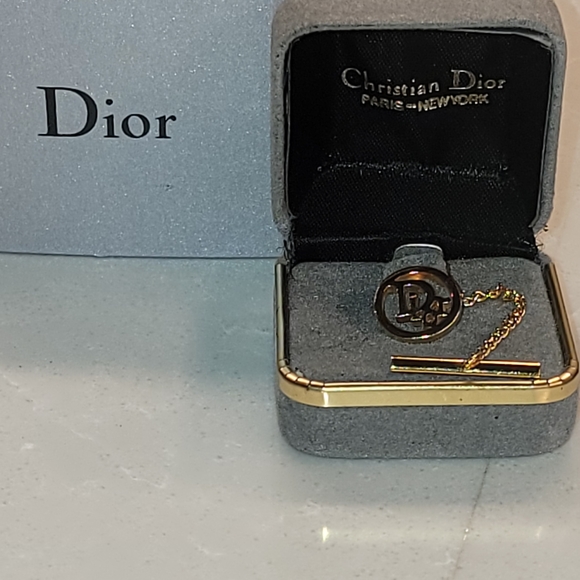 CHRISTIAN DIOR Vintage Gold Logo Pin - Picture 3 of 6